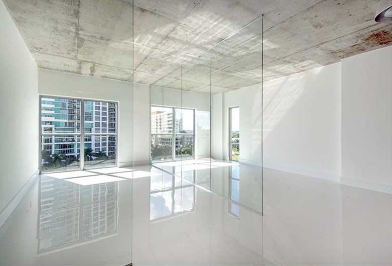 Very, Very Voyeuristic Glass Box Hits the Market for $1.9 Million in Midtown